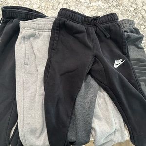 ✨BUNDLE ✨ 4 pairs boys size 5 sweat pants